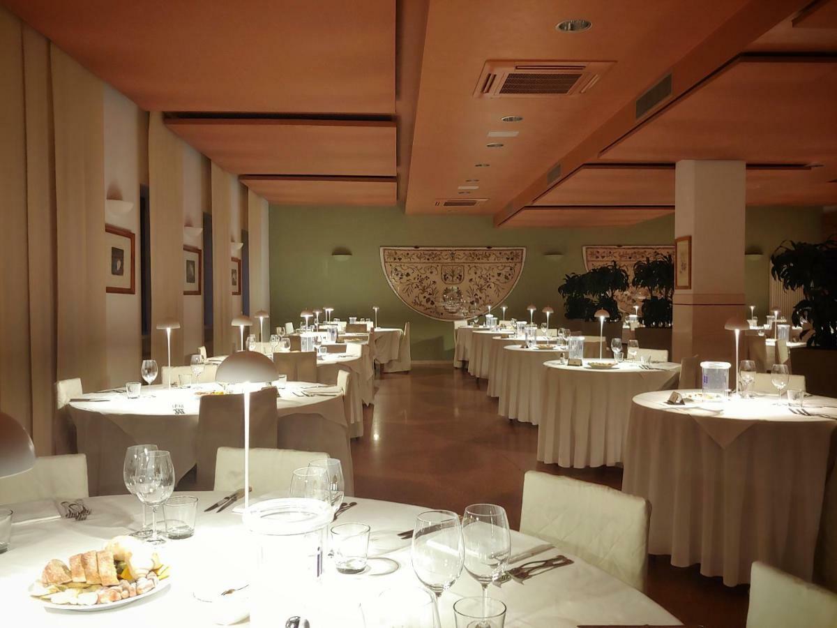 Locanda Perinella Castelgomberto エクステリア 写真